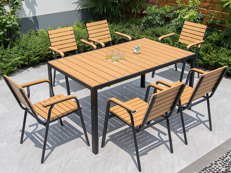 Saran konsumsi furnitur luar ruangan